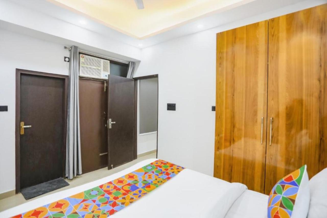 Hotel The Rasa At Vasundhara Ghaziabad Exteriör bild